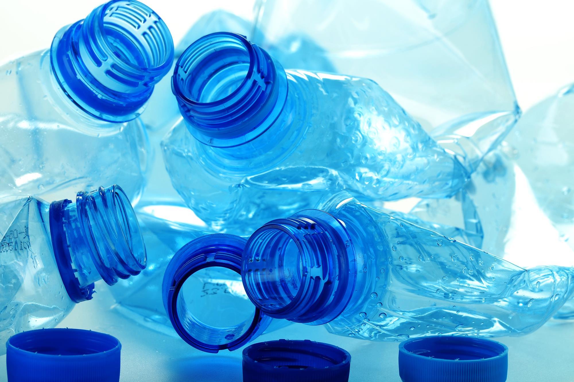 България ще въвежда депозитната система за пластмасови бутилки. Какво предстои?
