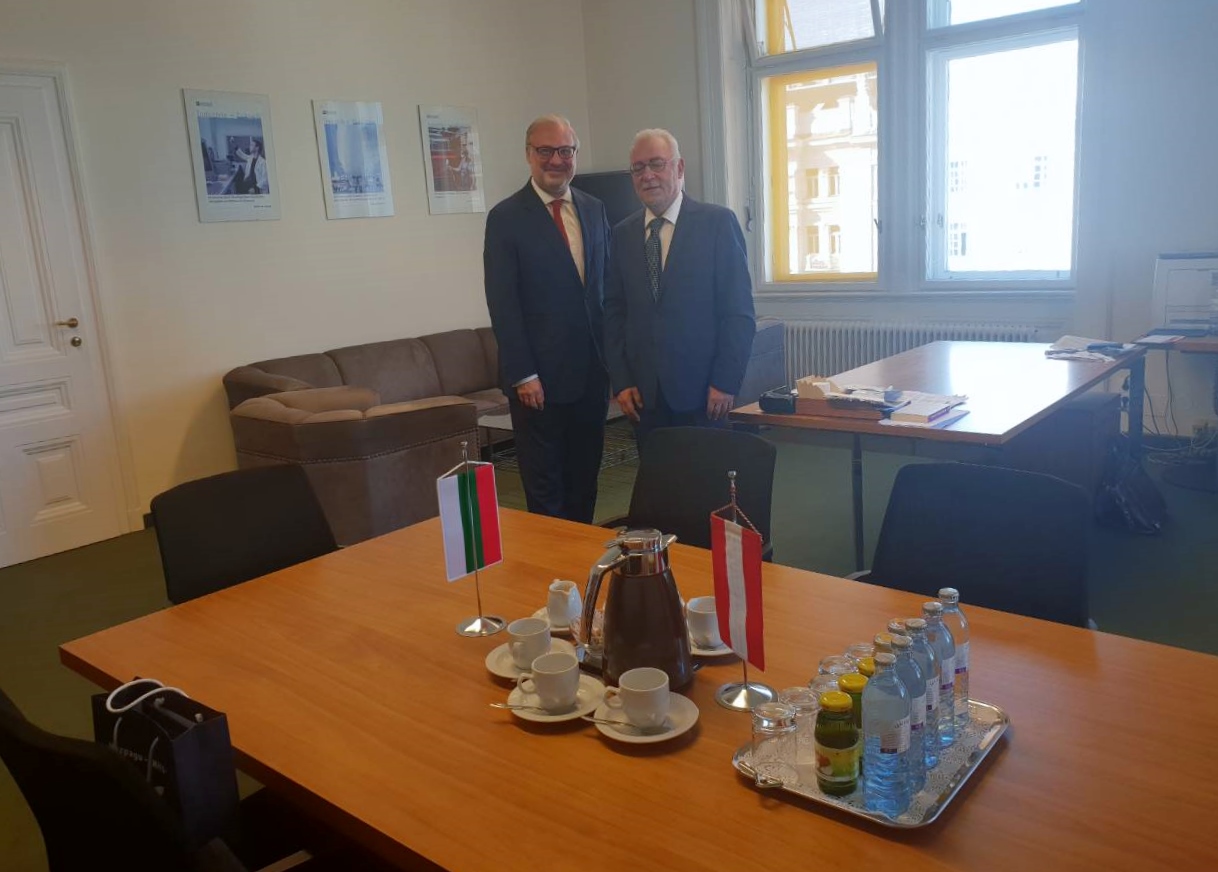Radosvet Radev visits the Federation of Austrian Industries & Vienna Economic Forum