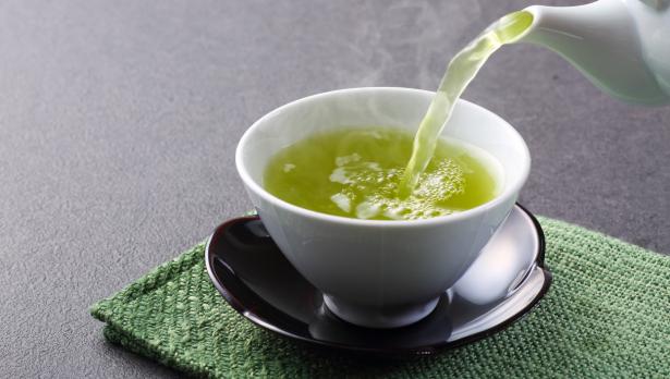 Food safety - restricting the use of green-tea catechins in foods