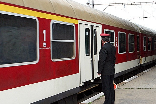 9 Companies Buy Papers for Bulgaria State Rail Privatization