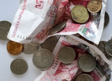 Bulgaria's average taxable income declines in June