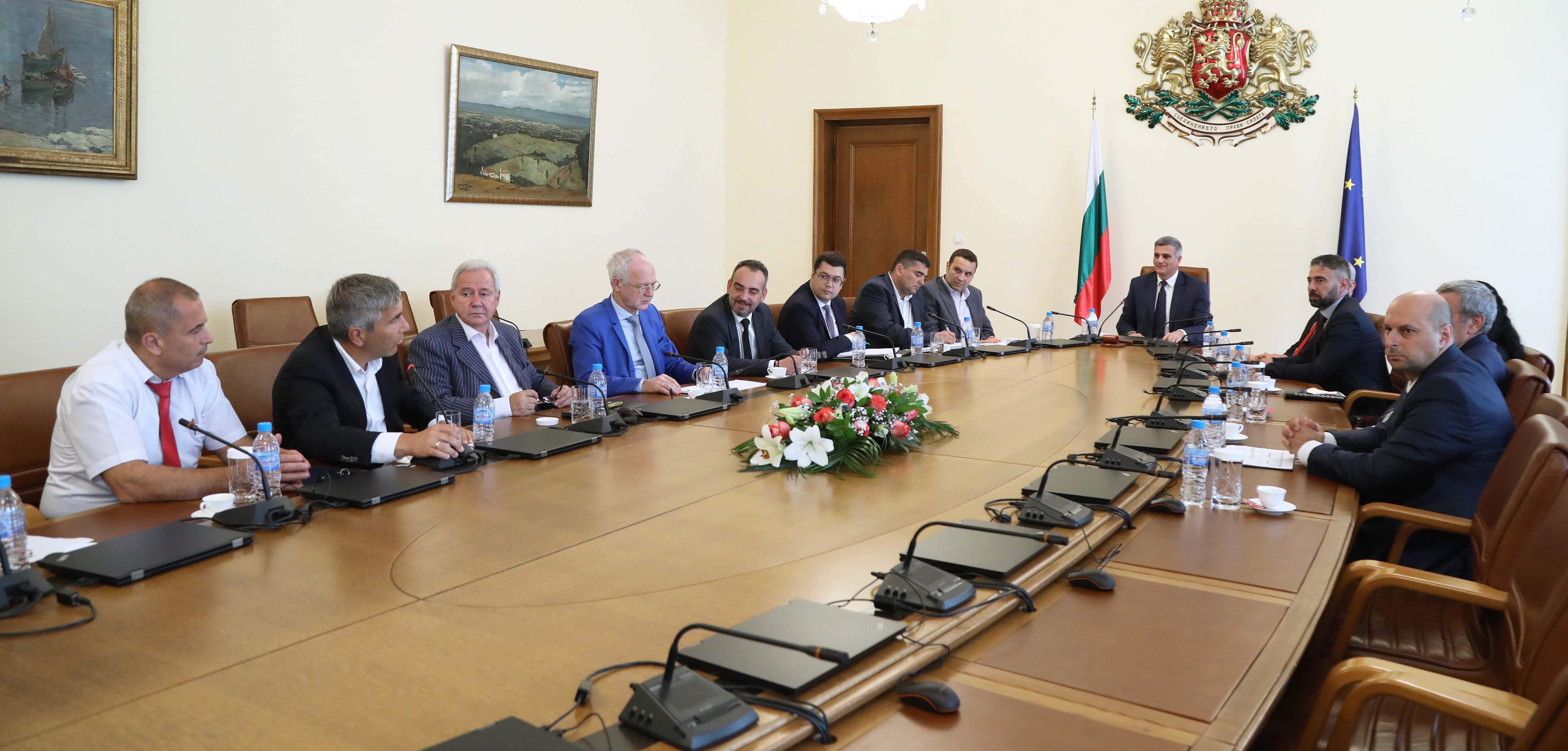 Prime Minister Stefan Yanev meets with representatives of employers' organizations